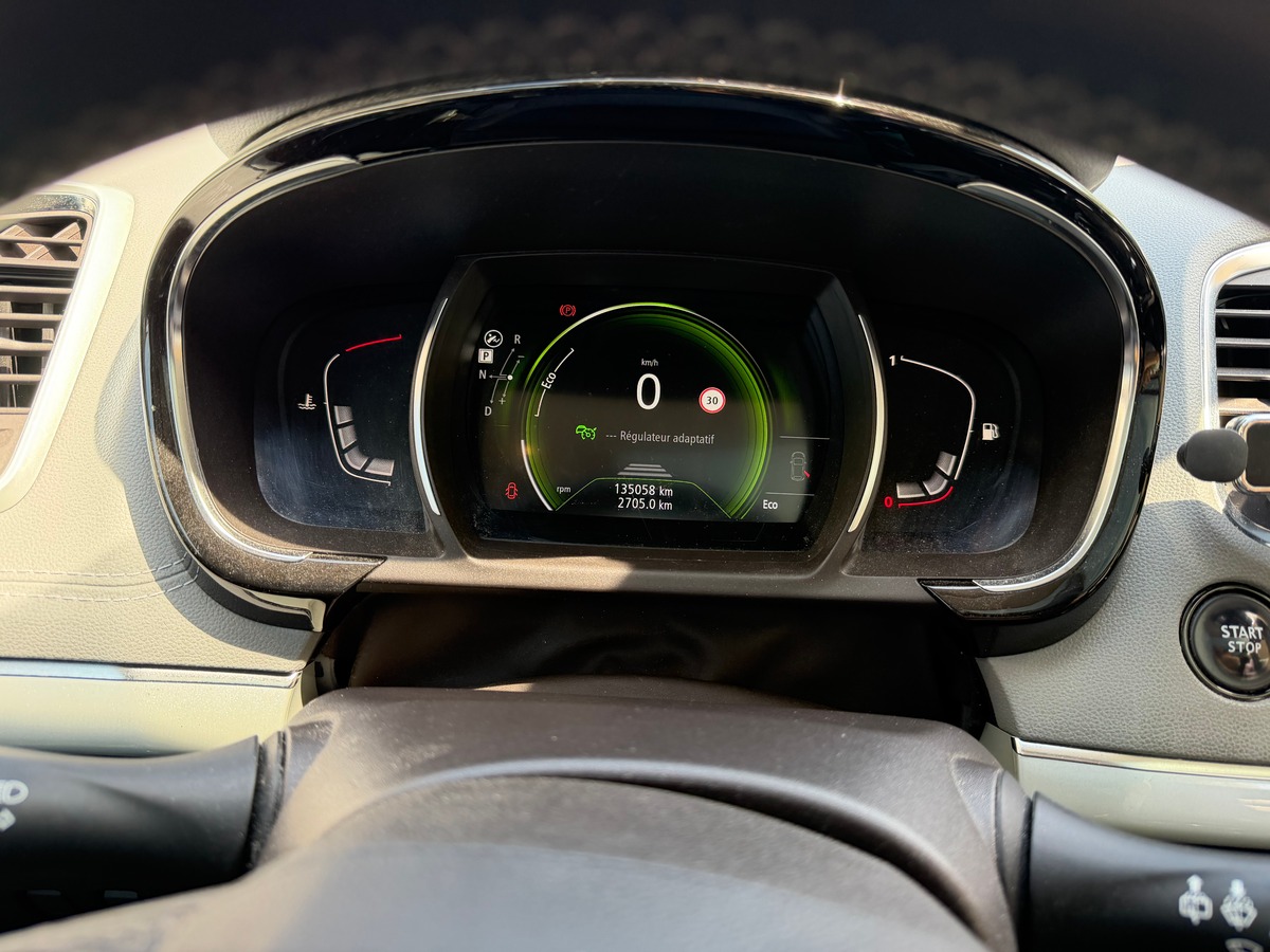 RENAULT Espace V 5 Initiale Paris dci 160ch Toit Panoramique Ouvrant / Caméra de recul