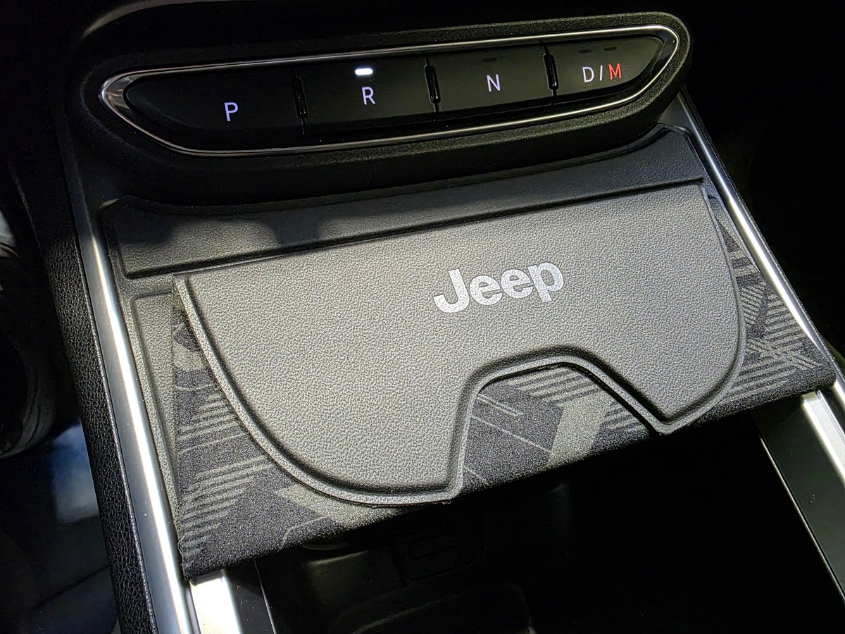 Jeep Avenger (2) 1.2 TURBO T3 100 E-HYBRID SUMMIT JBL / CAMERA C