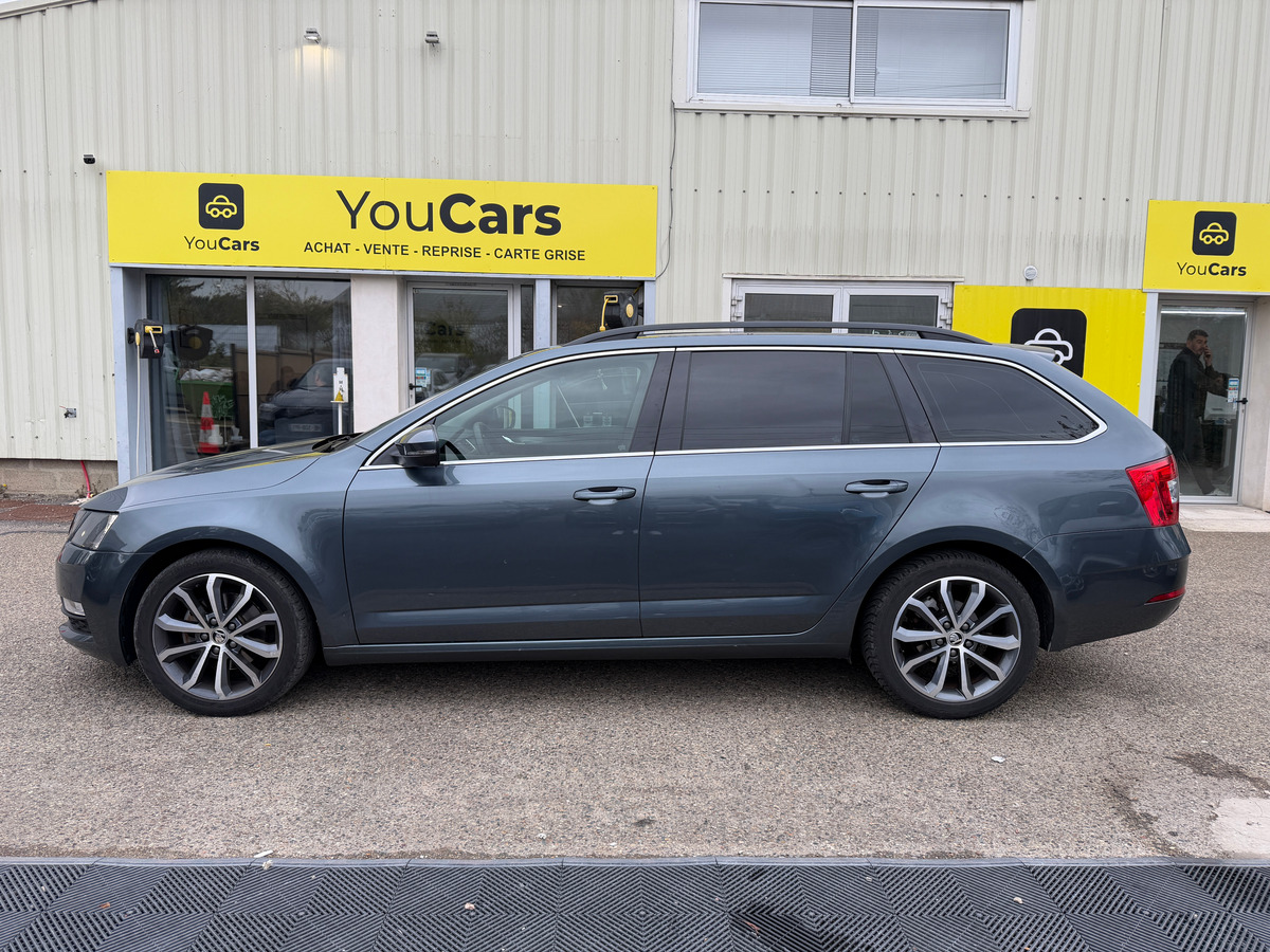 Skoda Octavia Combi Phase 2 1.5 TSI 150 cv - CARPLAY - 1 ERE MAIN - ENTRETIEN VW -DEMARRAGE SANS CLE