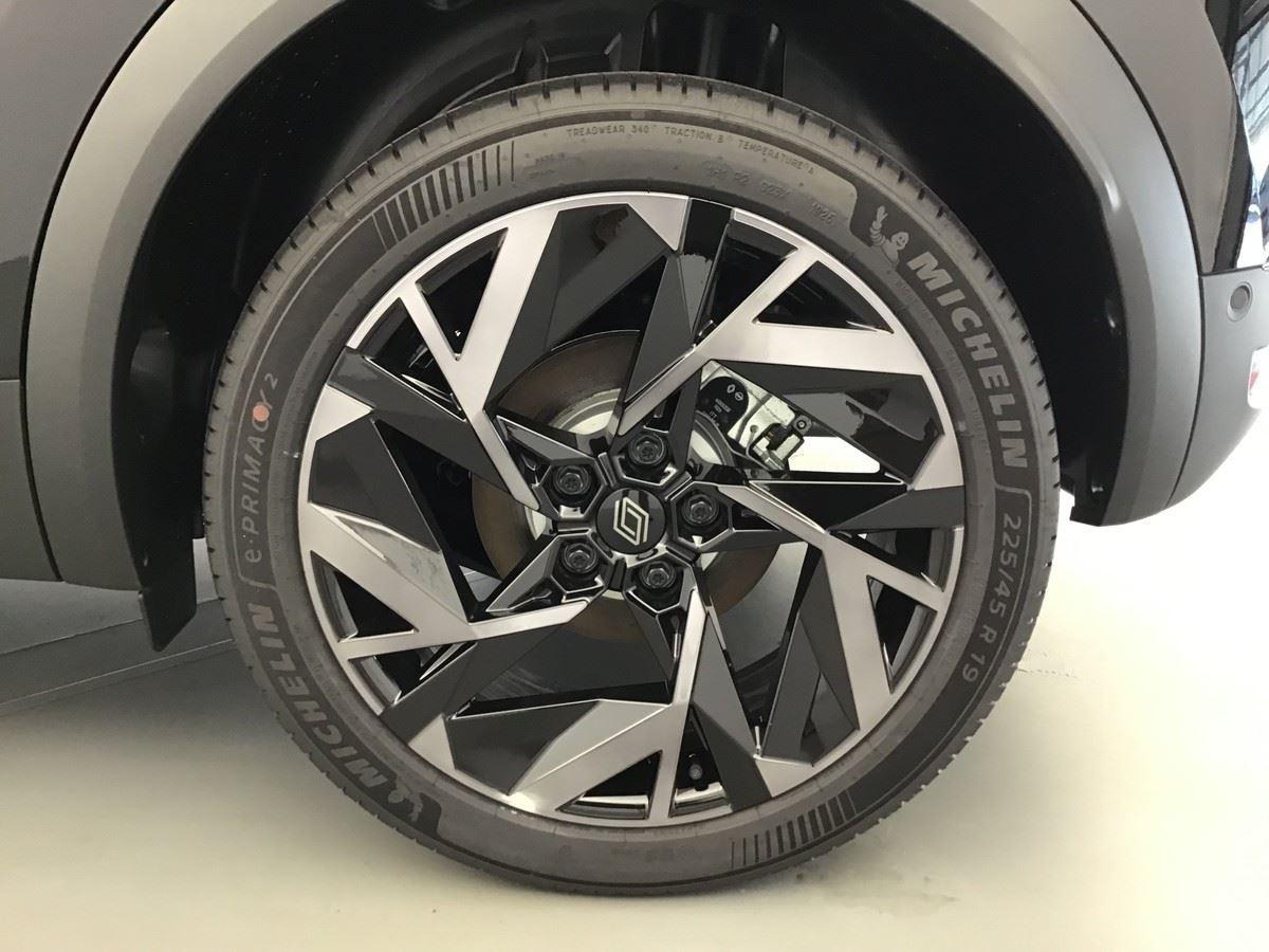 RENAULT Captur 4 Esprit Alpine 1.8 MILD-HYBRID 160