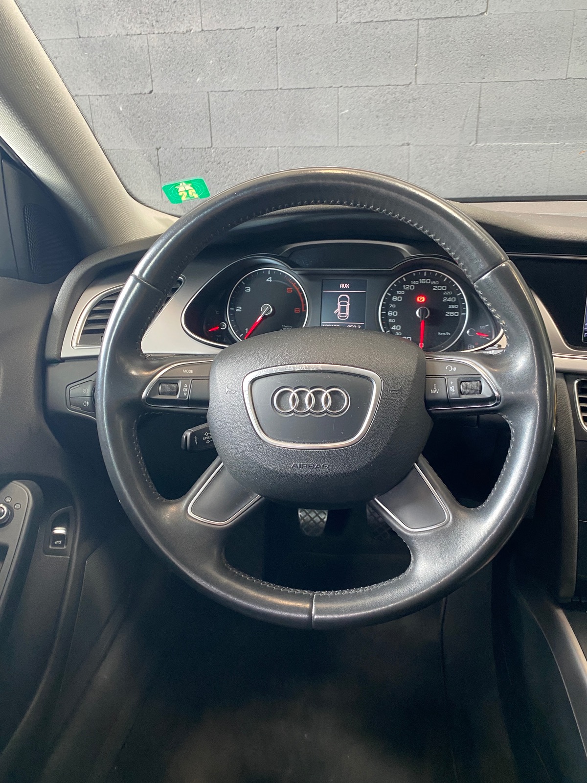 Audi A4 IV (2) 2.0 TDI 120 AMBIENTE