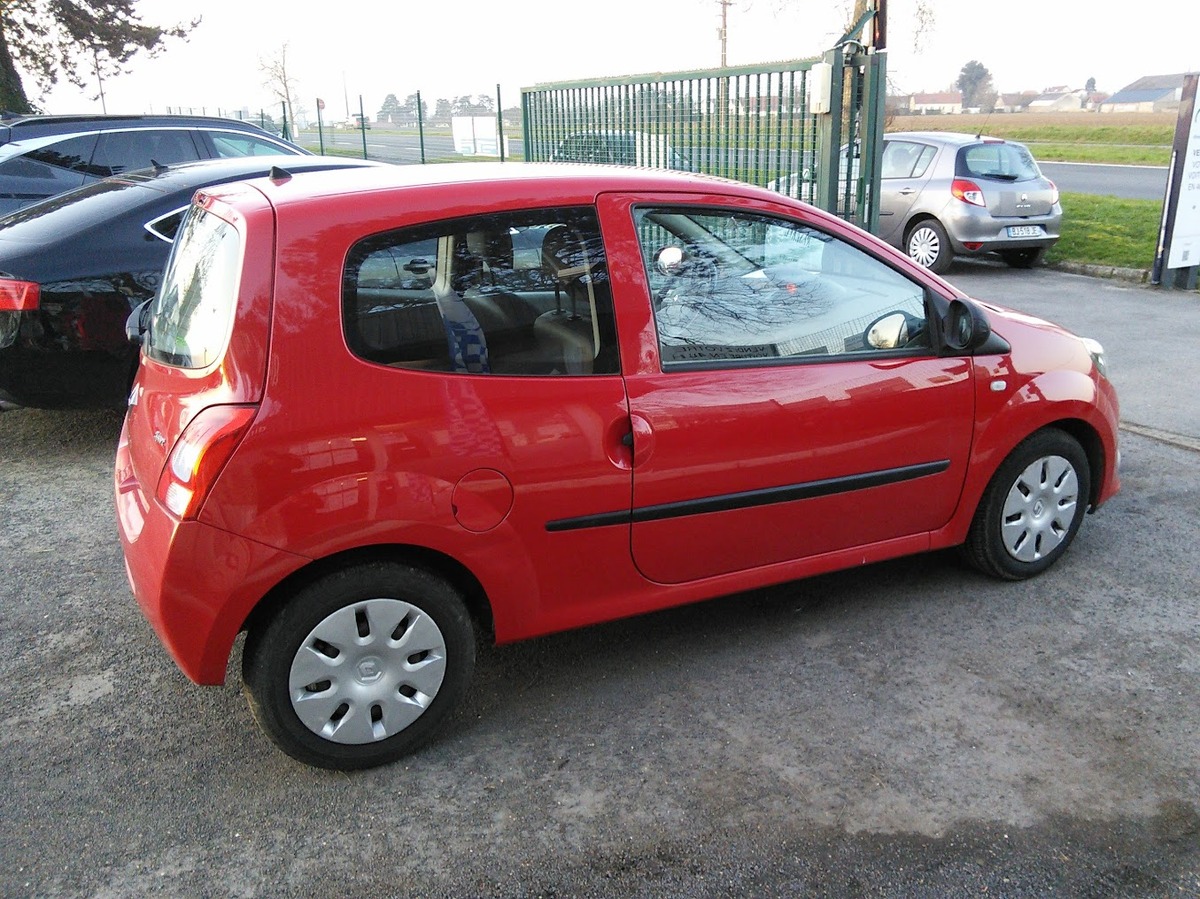 RENAULT Twingo 1.2 i  LEV 75 cv  DISTRIBUTION FAITE