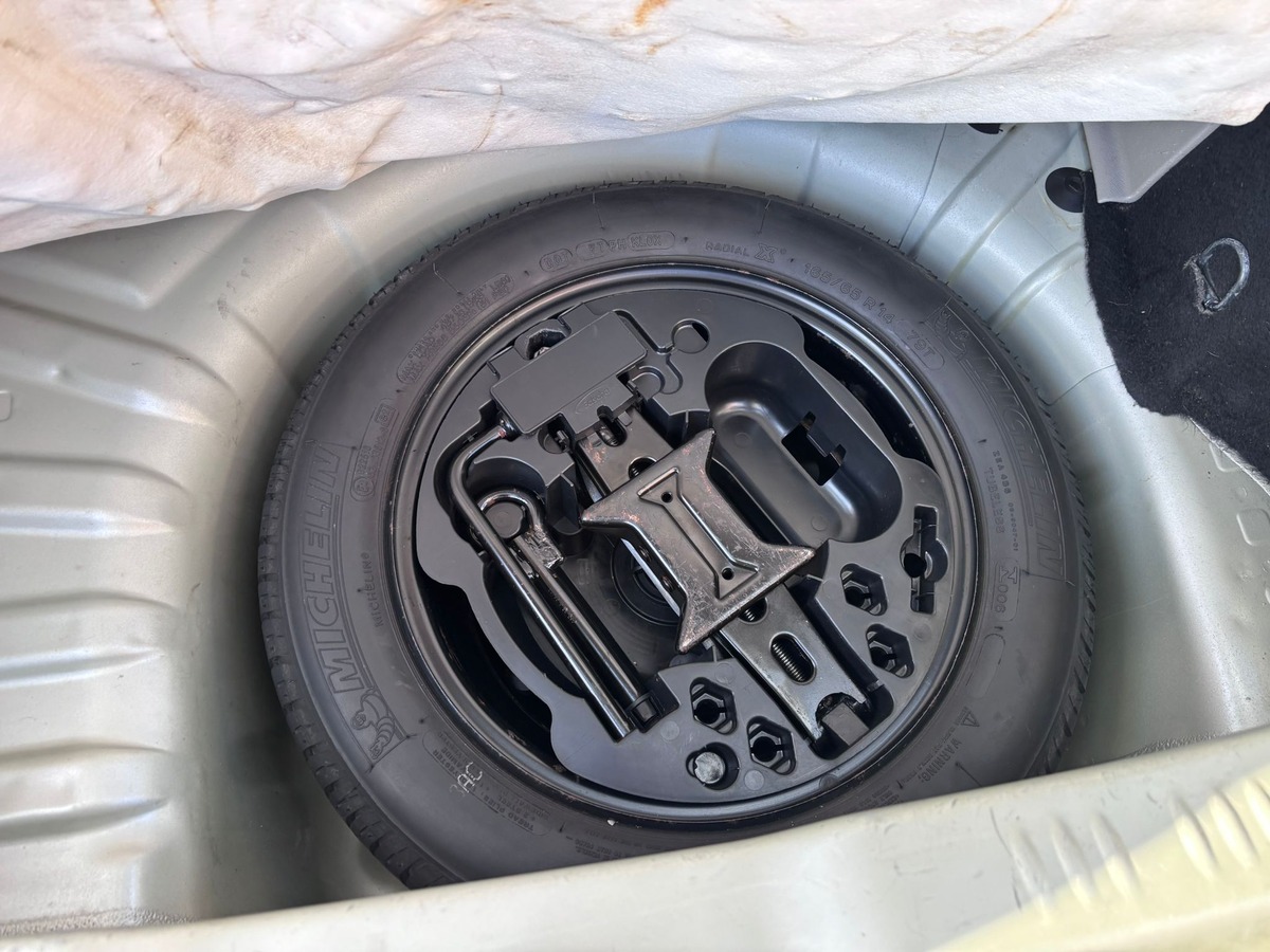 RENAULT Twingo 2 1.2i - Distribution OK - CT OK