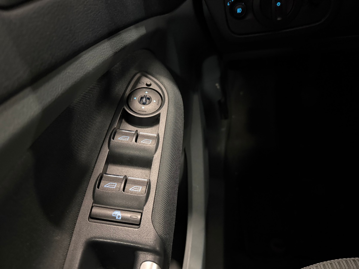 Ford C-max 2.0 tdci 140 Ch Titanium Kit Distribution Ok / Hayon Electrique