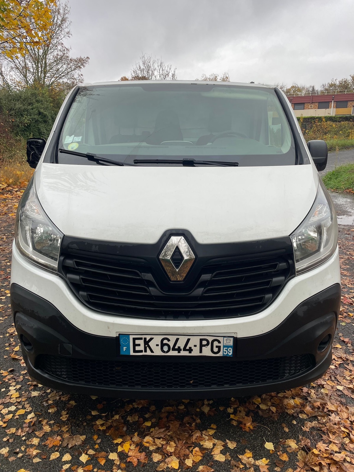 RENAULT Trafic Dci 125 L2H1 grand confort GPS HT