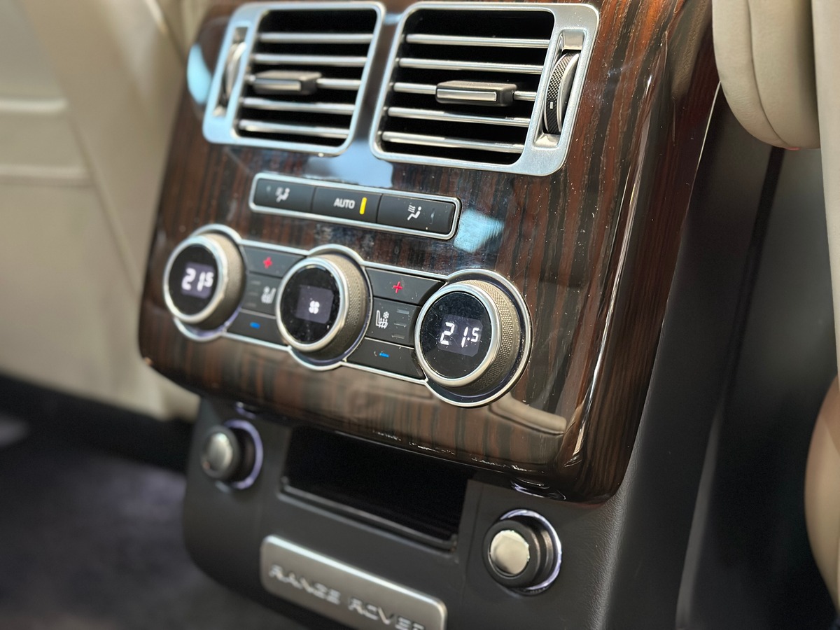 Land-Rover Range Rover SDV8 Vogue 4.4 L 339 ch Autobiography