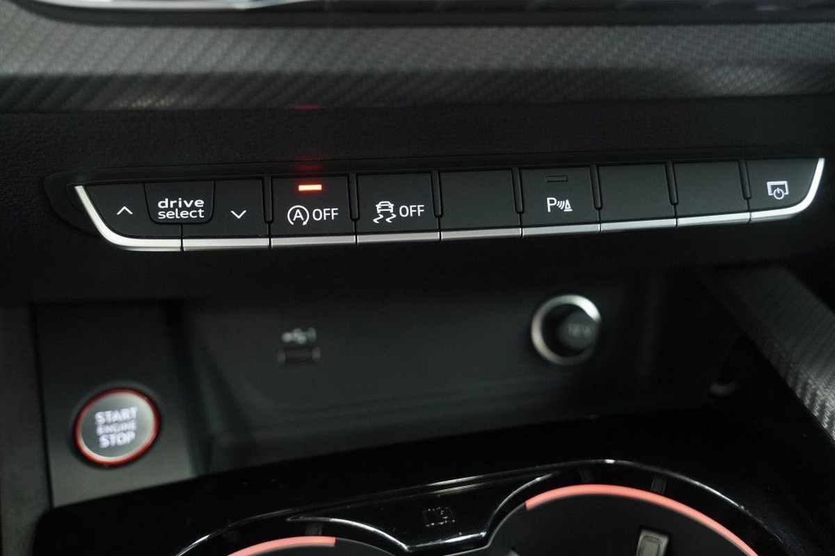 Audi RS4 Avant V 2.9 V6 TFSI 450ch quattro tiptronic 8/Gris Nardo/B&O/VO Allemand/Malus 12400e