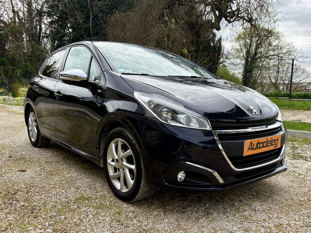 Peugeot 208 VTI - 82CH - STYLE