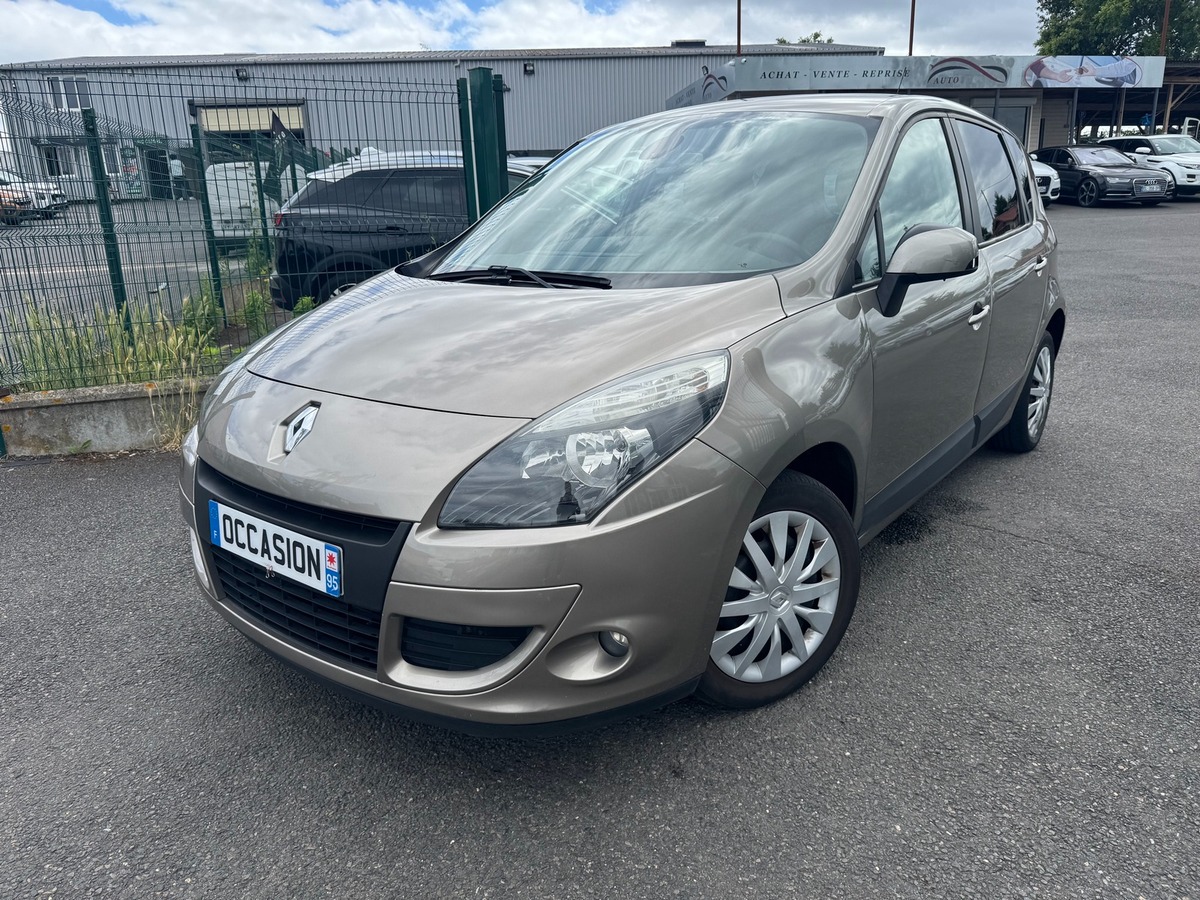 RENAULT Scenic