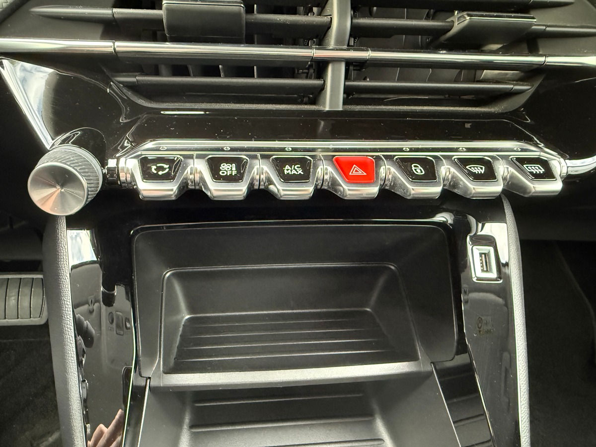 Peugeot 208 II 5 Portes 1.2 PureTech EAT8 S&S 100 cv, Suivi COMPLET