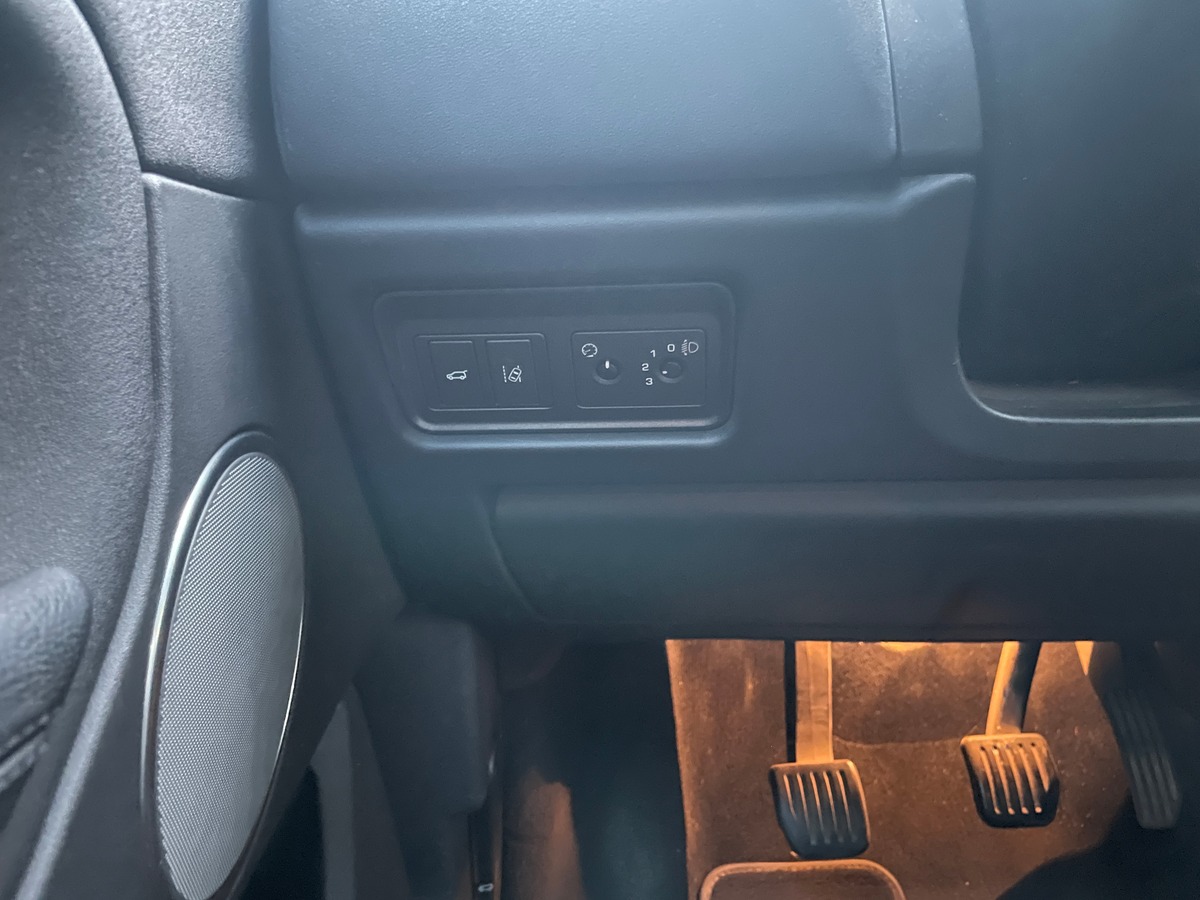 LAND ROVER EVOQUE 2.0 ed4 150 BVM Business - Historique Entretien complet