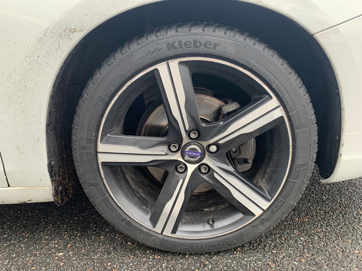 Volvo S60 150 ch | R-design | Attelage amovible | Régulateur vitesse | Radar stationnement arriére