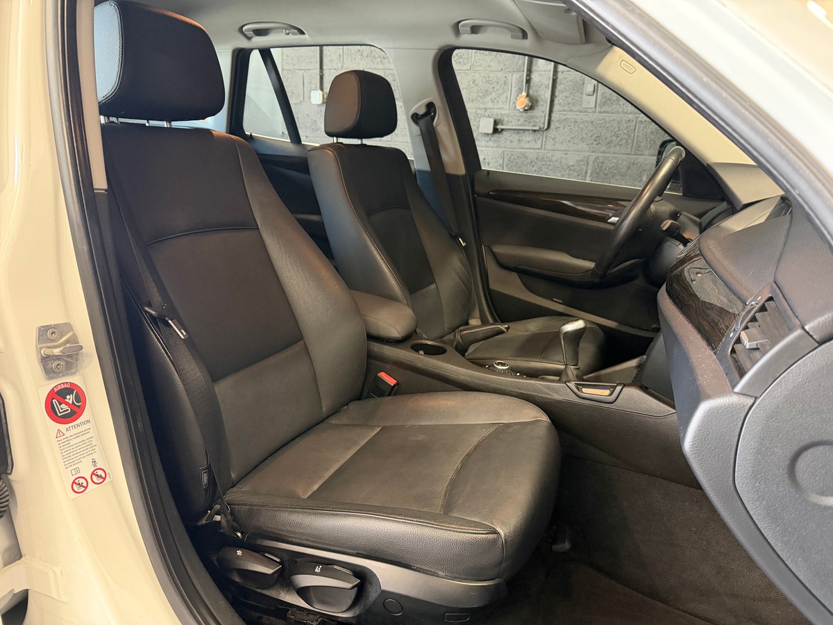 Bmw X1 E84 xdrive18 2.0 143 CV / 1er Main / GPS / Radar de stationnement Av / Ar