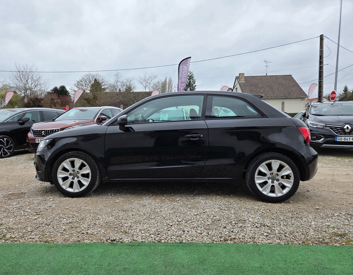 Audi A1 1.6  TDI 90 CV /BOITE AUTOMATIQUE