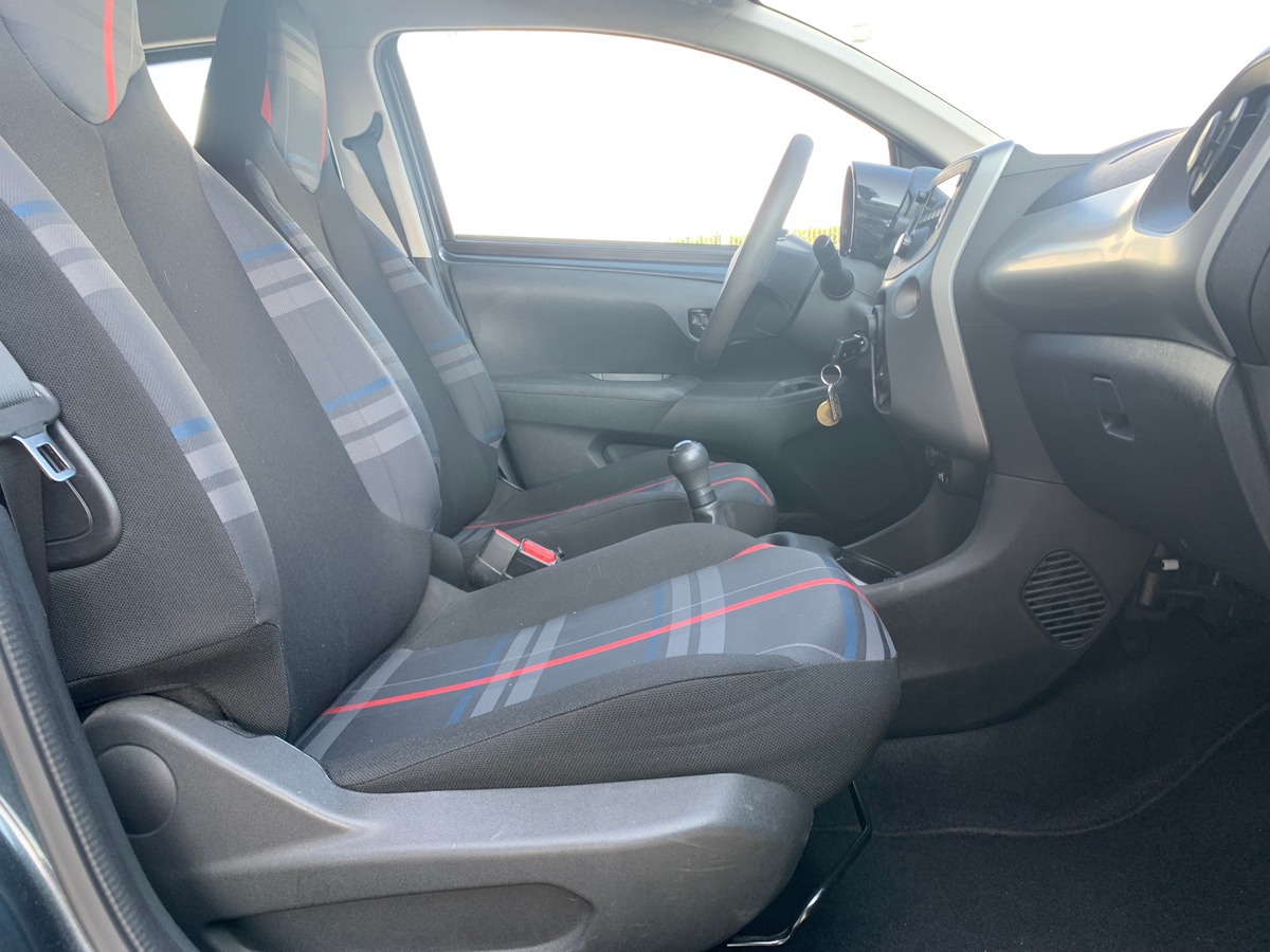 Peugeot 108 70 chevaux | Climatisation | 5 Portes | Bluetooth