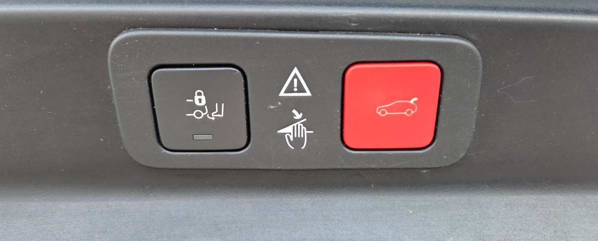 Peugeot 5008 1.6 BHDI 120 CV EAT6  PACK ALLURE / 7 PLACES /  TVA RECUPERABLE 12491.67 HT