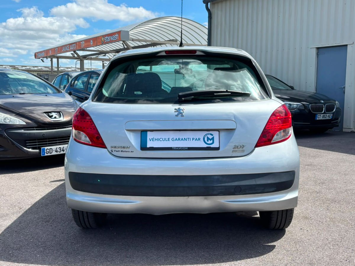Peugeot 207 1.6 HDI 90 ch 5 portes BVM
