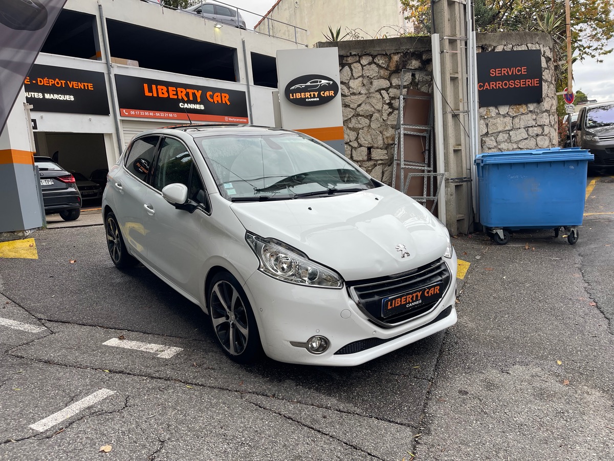 Peugeot 208 1.6 VTI 120 CV / KM Réel / Toit Panoramique / Féline /GPS /Jantes