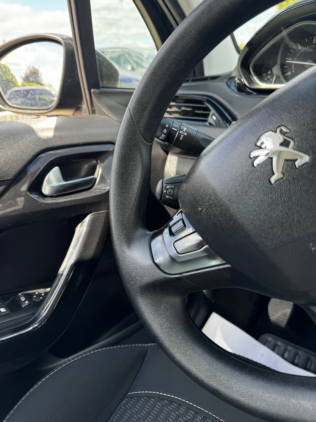 Peugeot 208 1.6 Bluehdi 75 CV ACTIVE BVM5