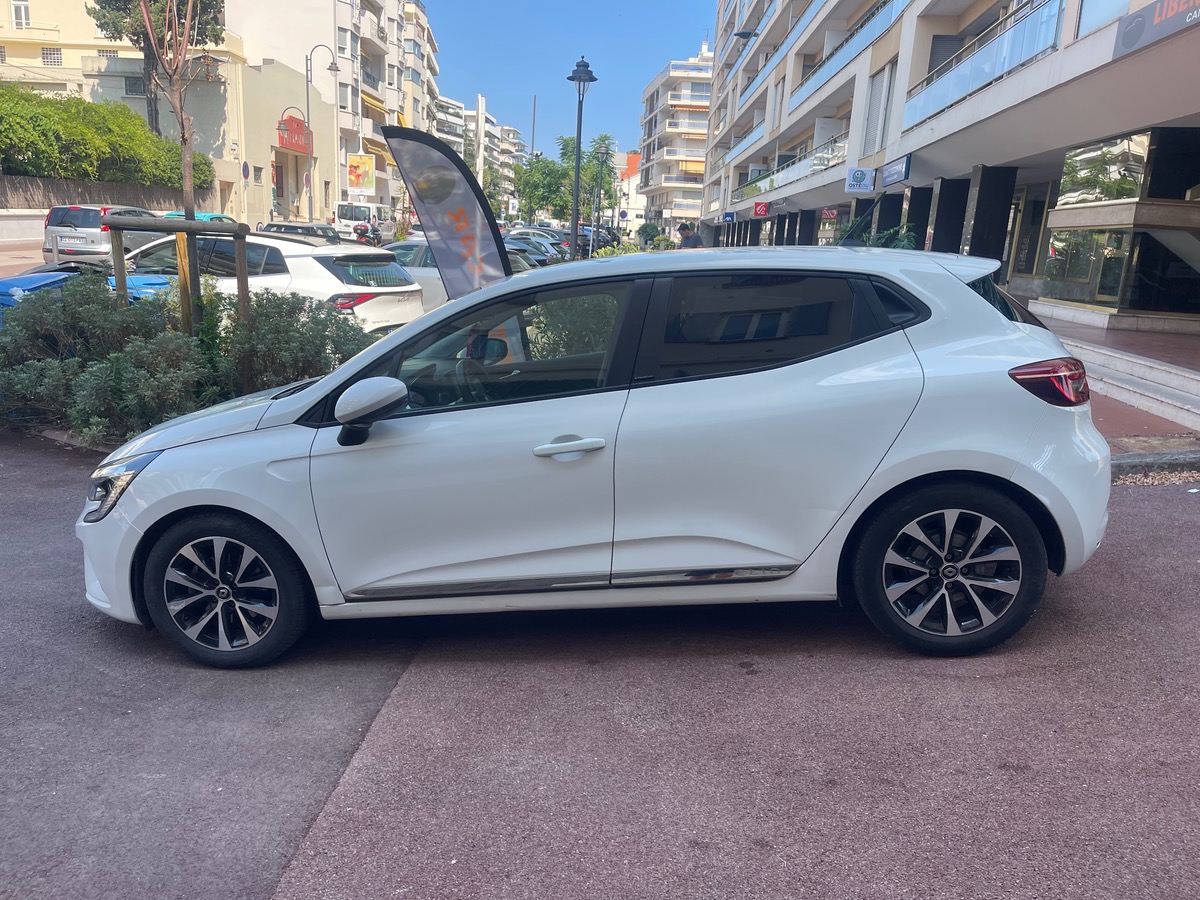 RENAULT Clio ETECH 140 CV / Hybride / Limited / Jantes / CarPlay