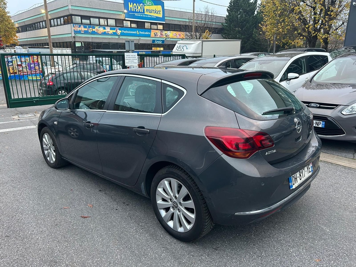 Opel Astra 1.6 CDTI 136 CV cosmo 1er main 4XSan frai CB