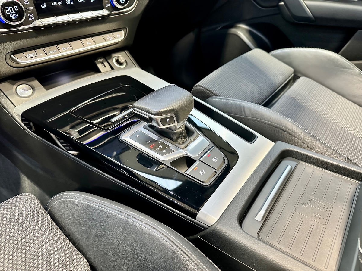 Audi Q5 II (2) 2.0 204 Quattro S Line Options++ n