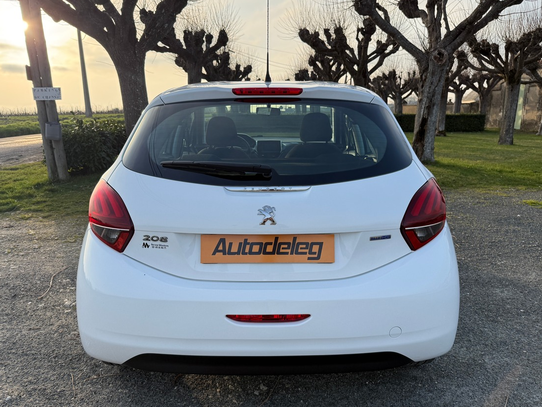 Peugeot 208 AFFAIRE 1.6 BLUEHDI 100 PACK CLIM NAV - TVA RÉCUPÉRABLE