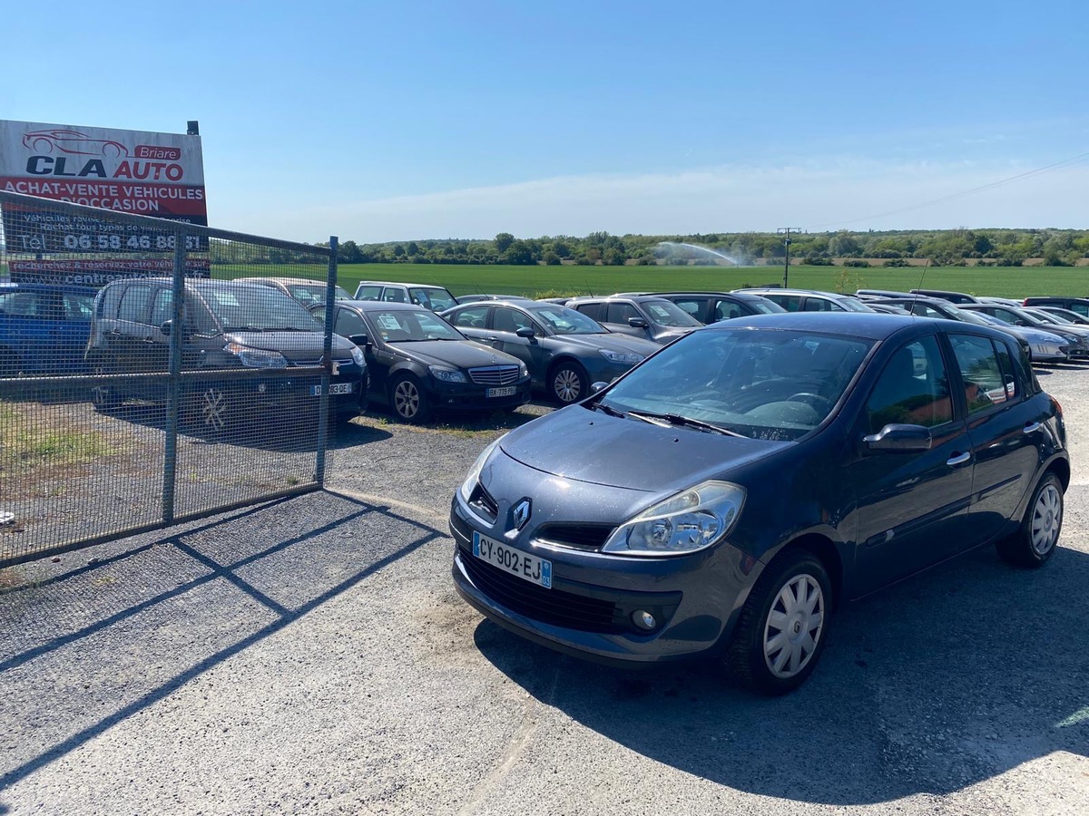RENAULT Clio III 1.2 tce 100cv faible kilométrage d’origine 