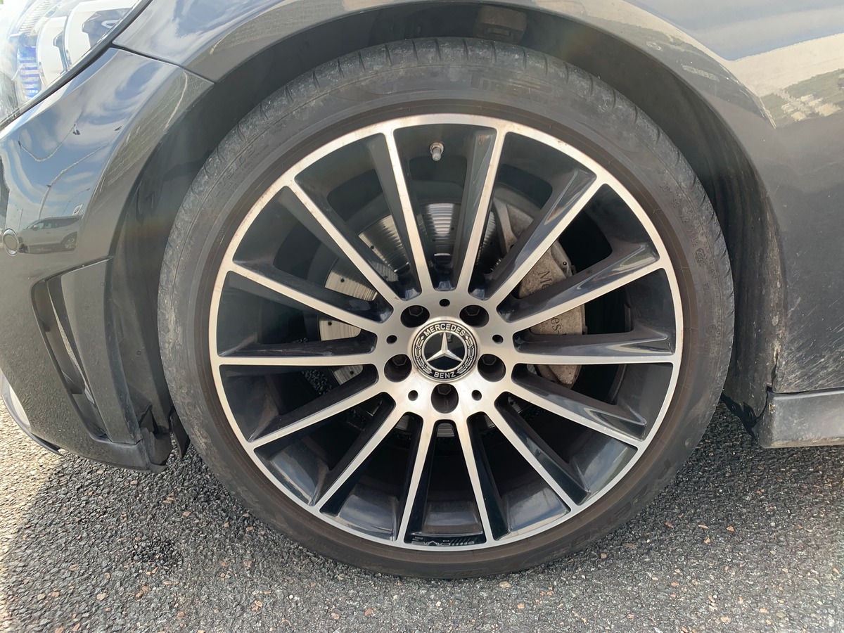 Mercedes-Benz Classe C Cabriolet 194 ch | AMG Line | Siéges électriques chauffants | Caméra de recul