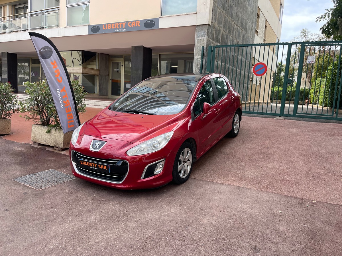 Peugeot 308 1.6 VTI 120 CV / KM Réel /Toit Panoramique / Boite Auto/ 5 Portes