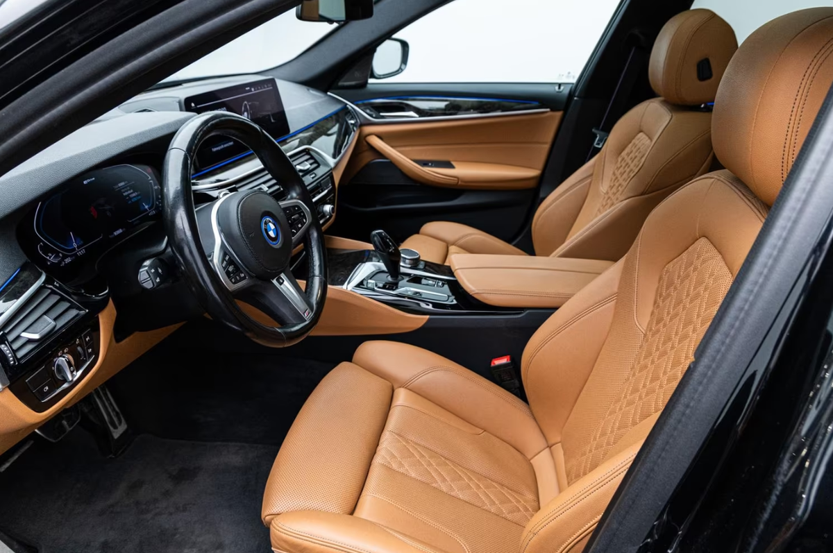 Bmw Série 5 VI 545eA xDrive 394ch M Sport Steptronic/Harman-Kardon/Toit ouvrant/Pack innovation