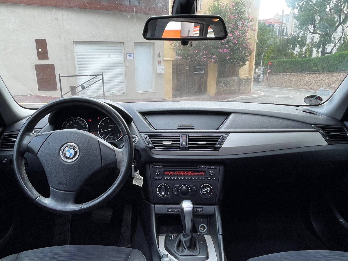 Bmw X1 S Drive 2.0 i 150 CV / Toit Ouvrant / Boîte auto