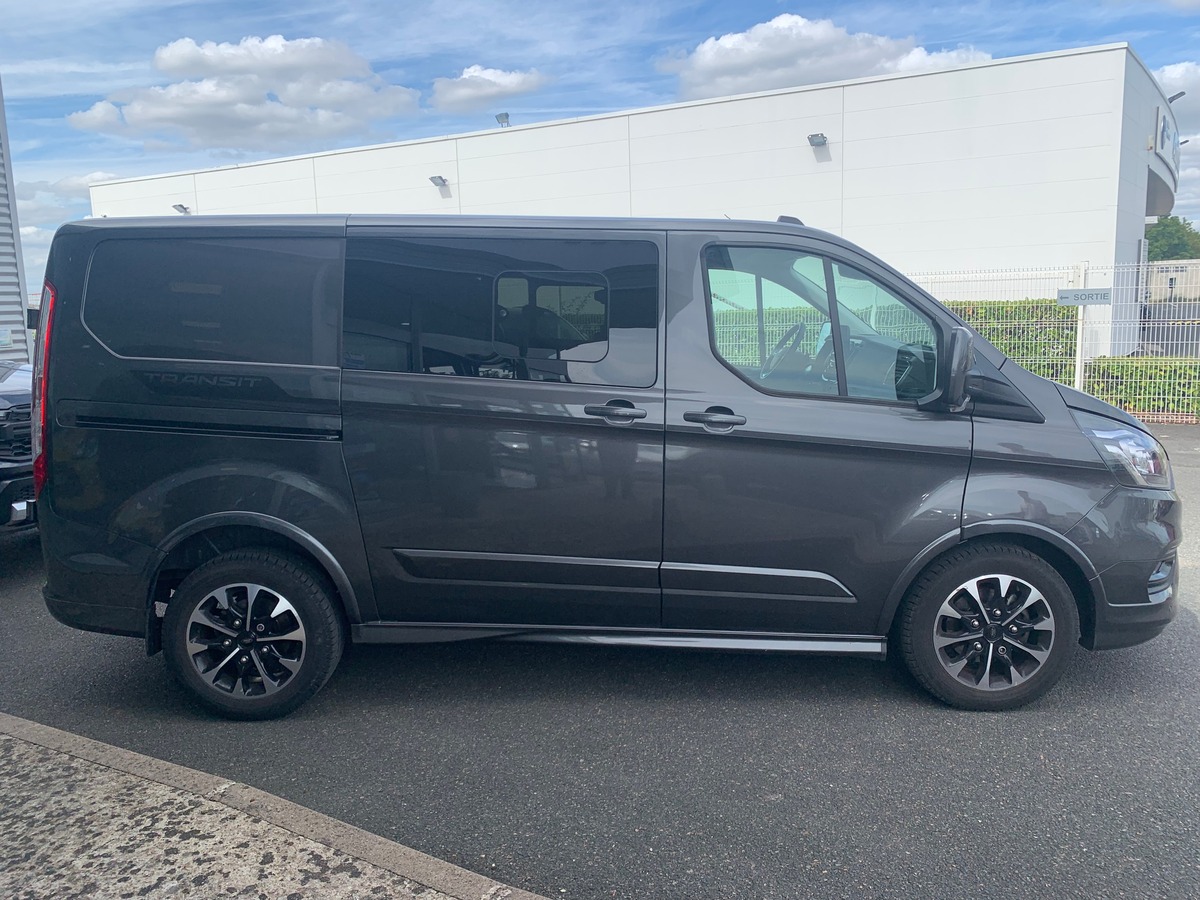 Ford TRANSIT CUSTOM 170 ch | SPORT | 5 Places | L1H1 | Premiére MAIN | Caméra de recul | Attelage