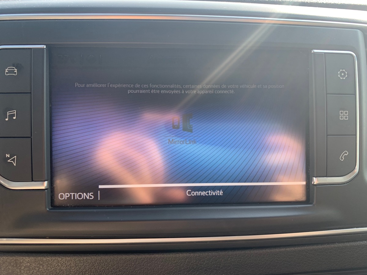 Toyota ProAce 122 ch | Business | Medium | 3 Places | Régulateur vitesse | GPS | Bluetooth | Radar