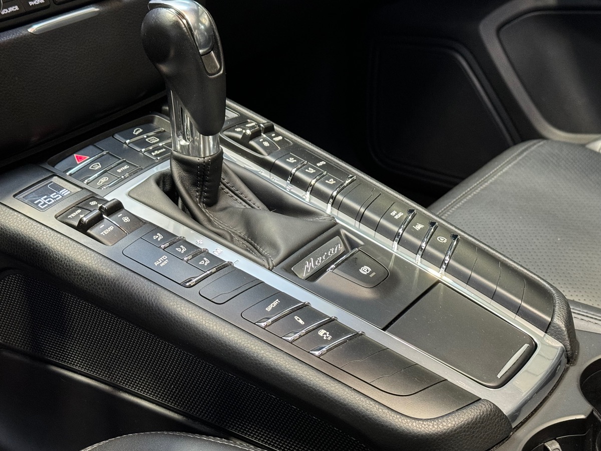 Porsche Macan S DIESEL 3.0 V6 258CV TO / PDLS+ / JANTES RS SPYDER 1ERE MAIN zz