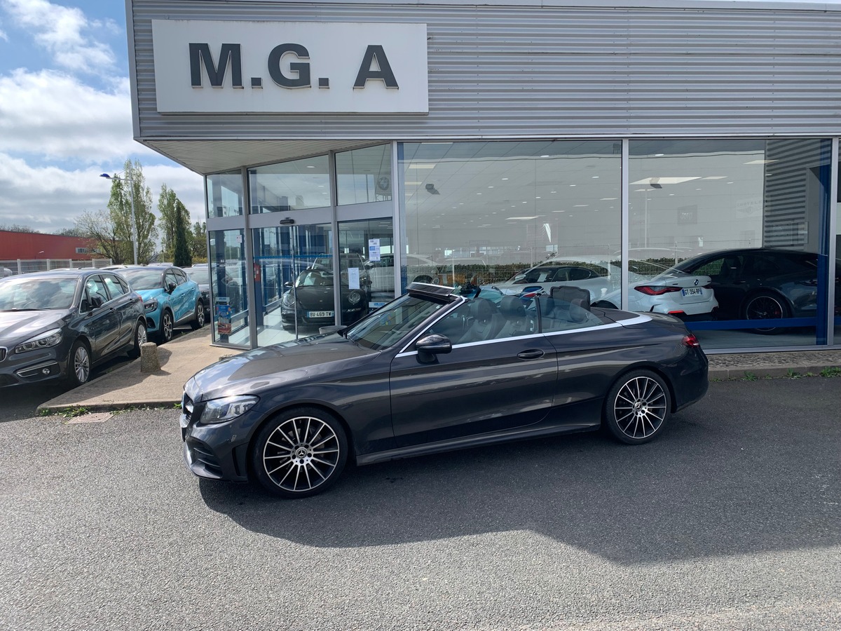 Mercedes-Benz Classe C Cabriolet 194 ch | AMG Line | Siéges électriques chauffants | Caméra de recul