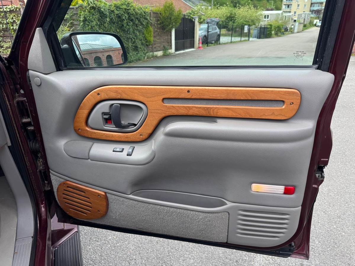 Chevrolet Suburban STARCRAFT 1500 5.7 V8 250cv 7 places