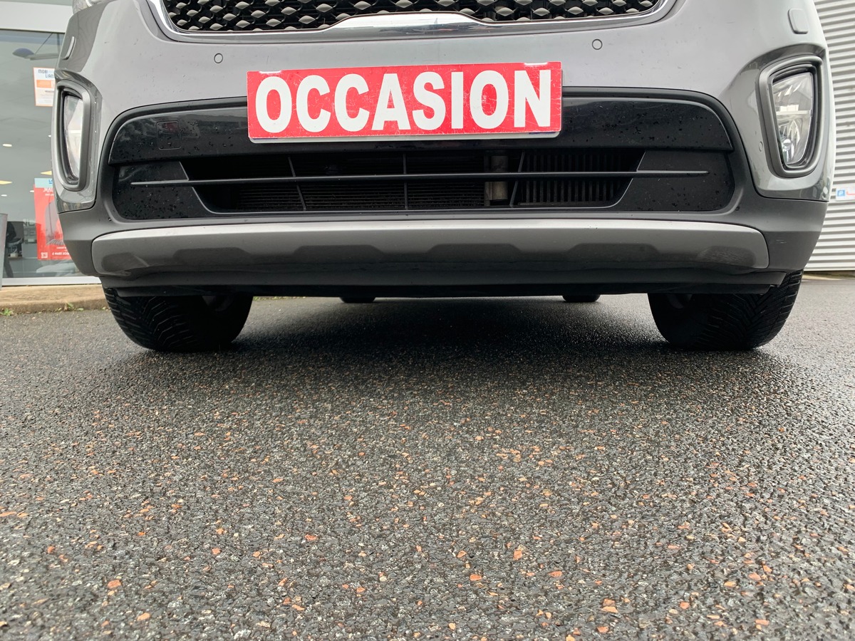 Kia Sorento 200 ch | Premium | 7 Places | AWD | Toit ouvrant panoramique | GPS | Régulateur vitesse
