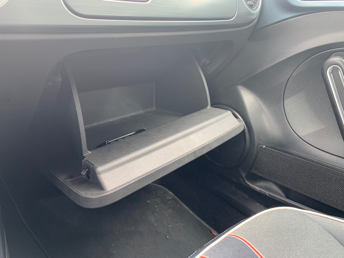 Volkswagen Coccinelle 105 ch | DENIM | GPS | Régulateur de vitesse | Écran tactile | Bluetooth