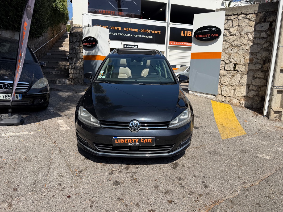 Volkswagen Golf VII SW 1.6 TDI 110 CV / Carat + / Toit Ouvrant / intérieur Cuir / Caméra