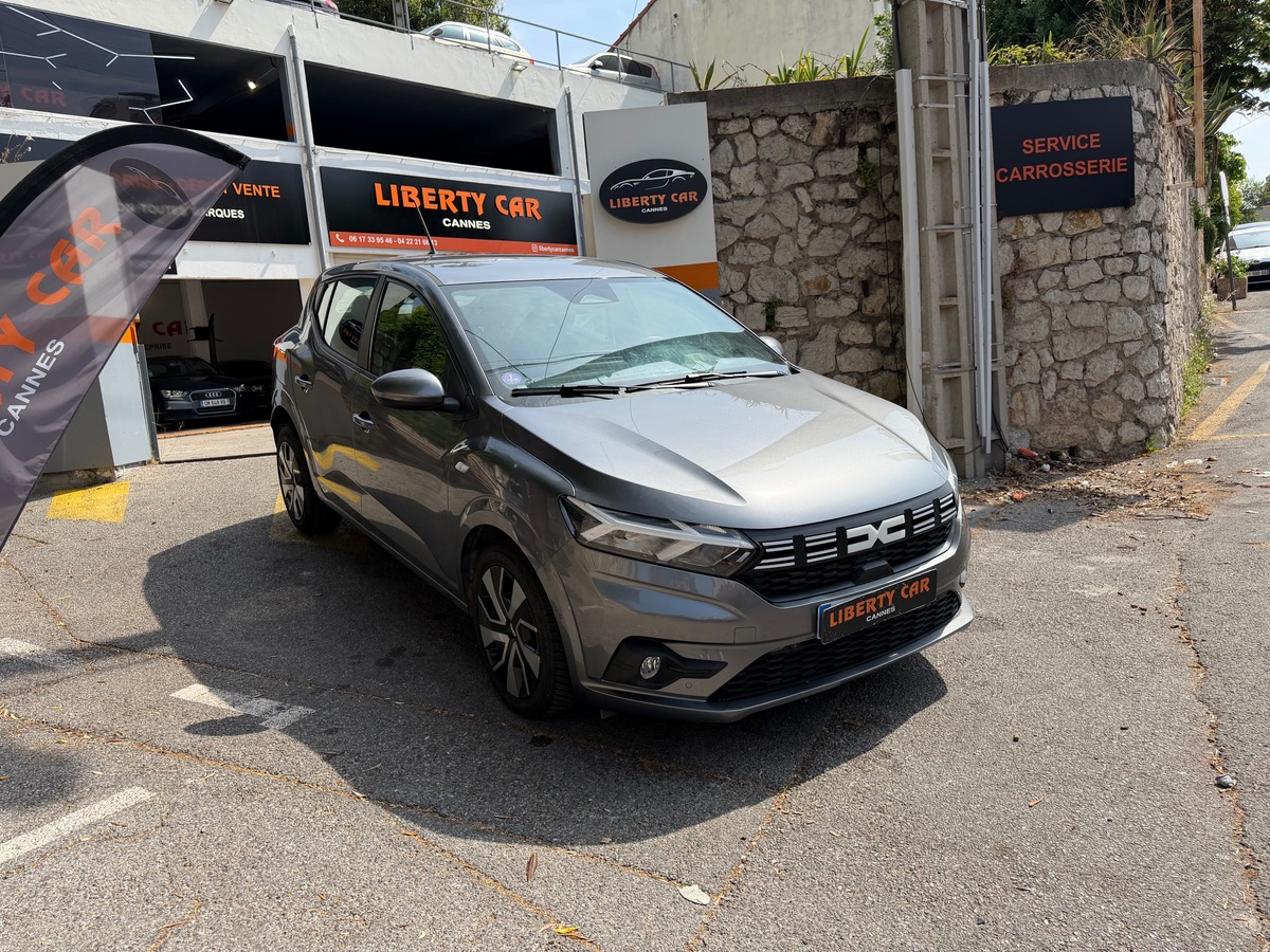 Dacia Sandero TCE 90 CV / CarPlay / Caméra de recul /Radar Avant et Arrière/ Clim