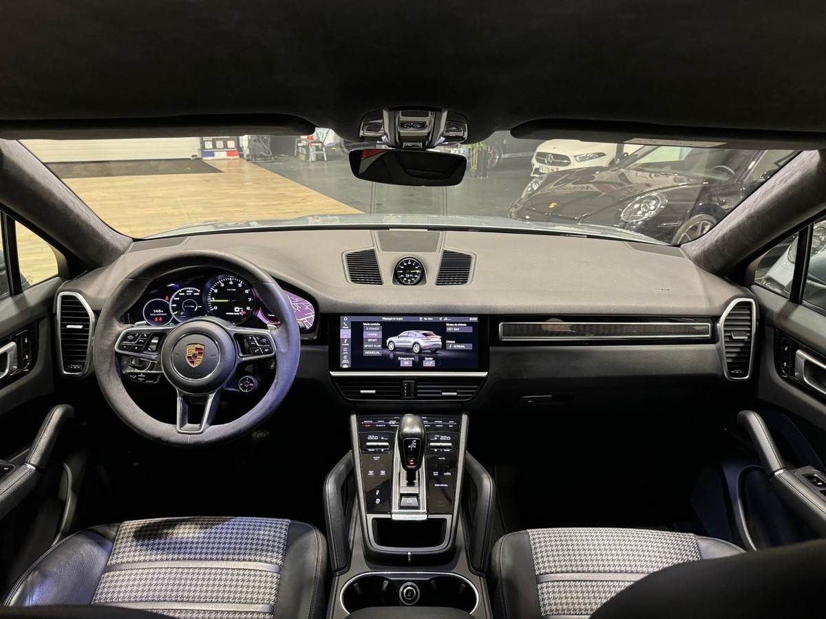 Porsche Cayenne Coupé E-HYBRID 3.0 V6 462 cv  PACK SPORT FULL CARBONE/GT DESIGN/PACK CHRONO+  FR V