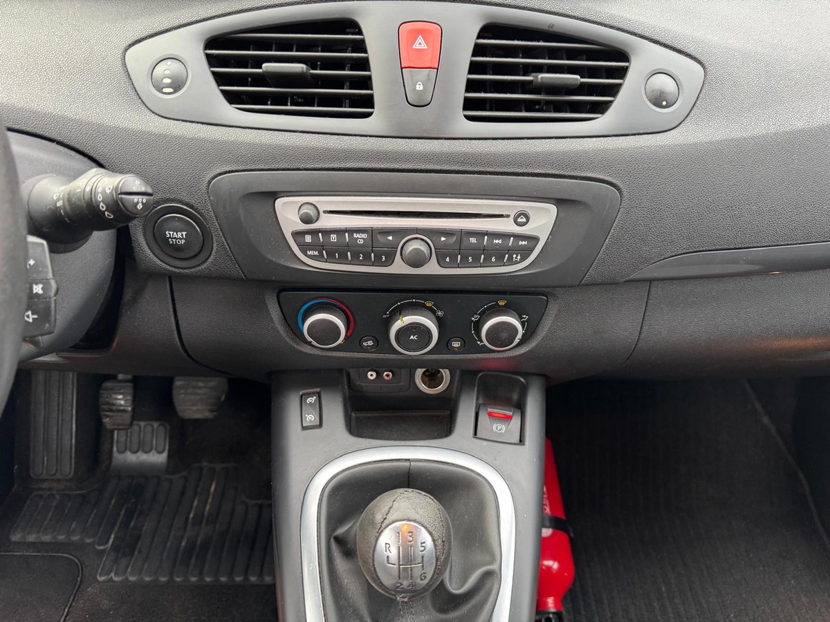 RENAULT Scenic III 1.5 dCi 110 15th - GPS - Distribution neuve - Garantie