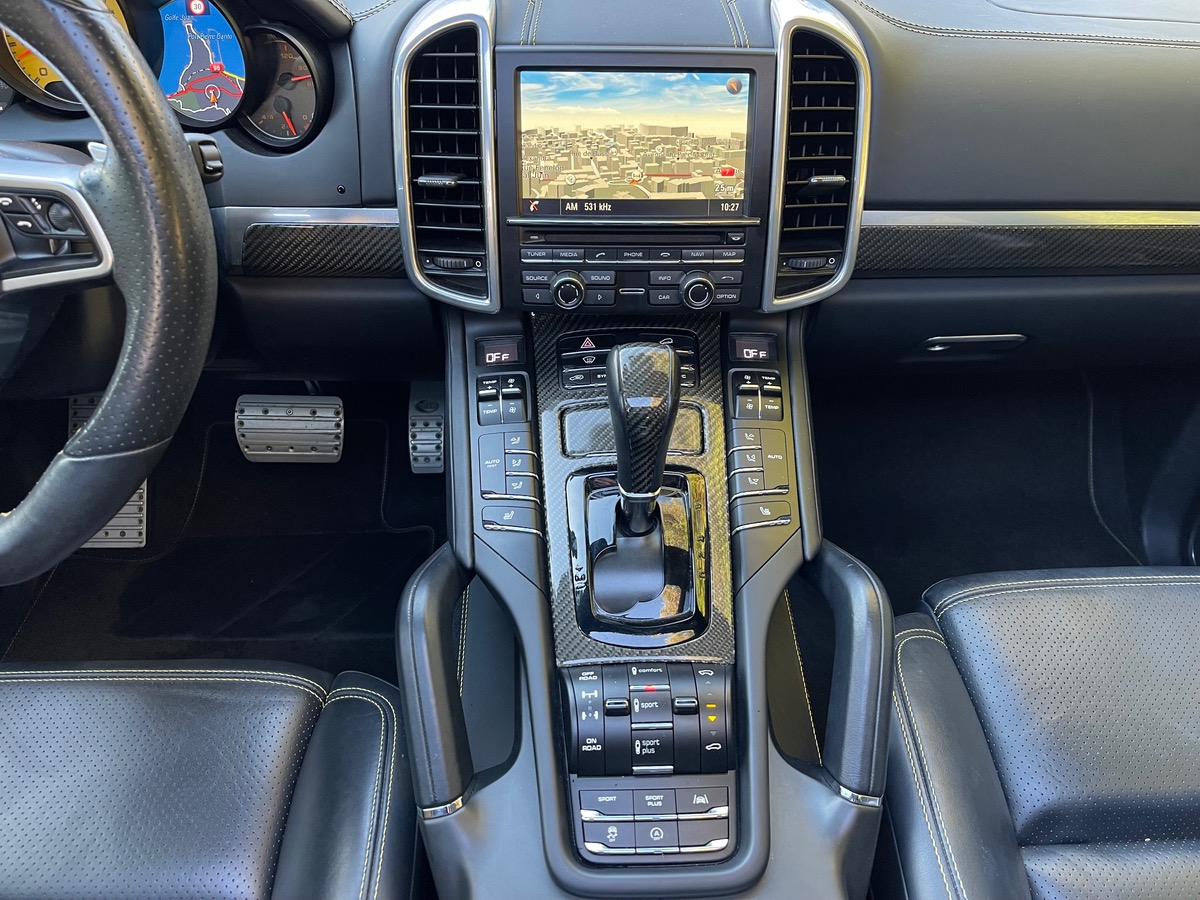 Porsche Cayenne Turbo TECHART 4.8 V8 520 CV AWD  /Carbone Interieur / Toit Ouvrant /