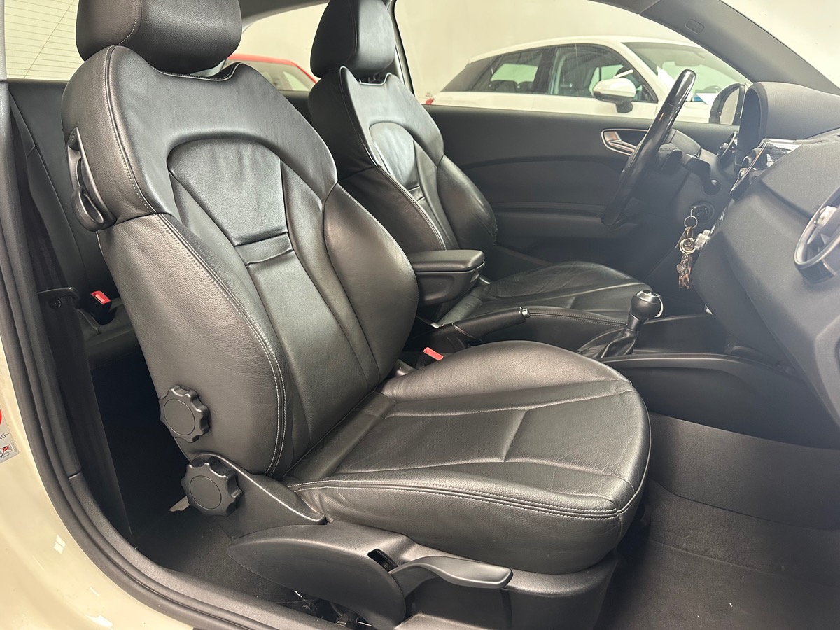 Audi A1 1.4 TFSI 122 AMBITION LUXE S TRONIC