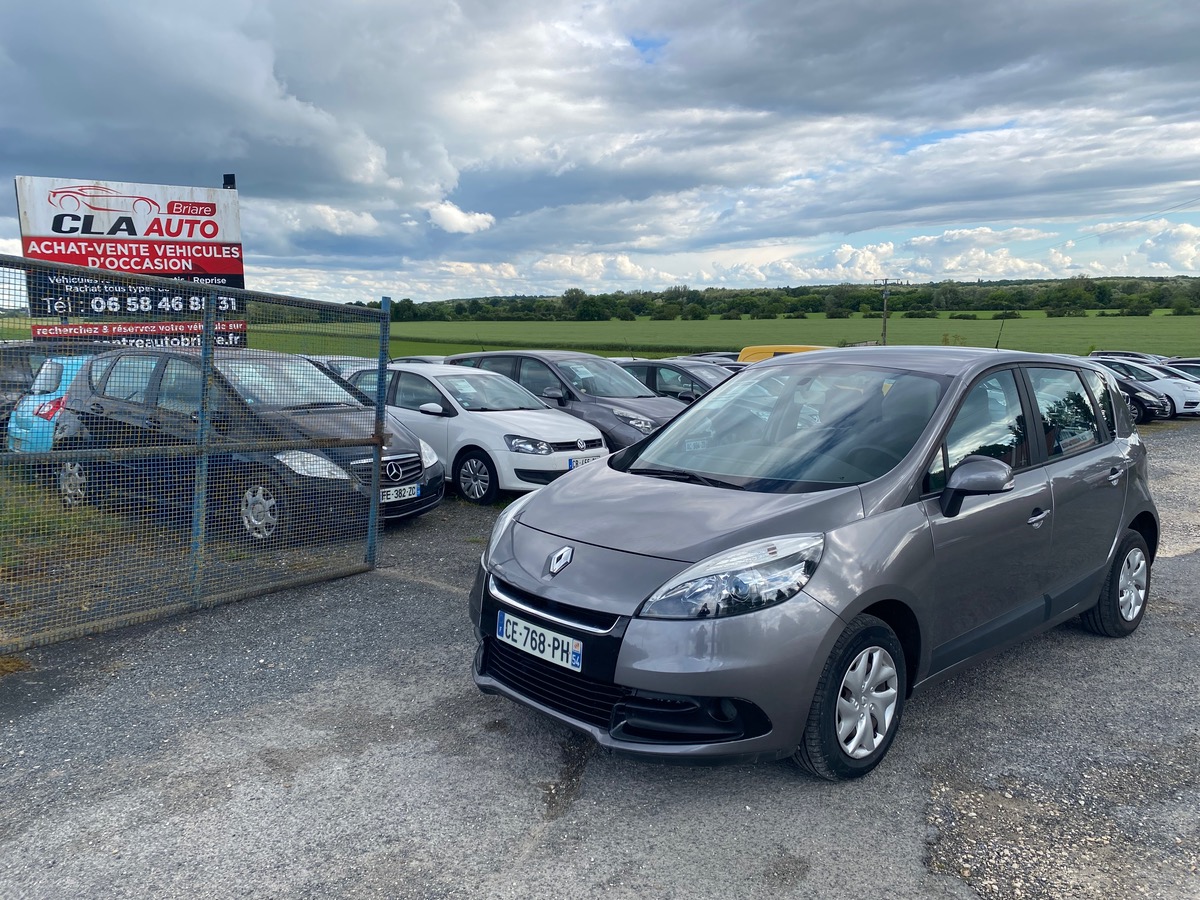 RENAULT Scenic III 1.5 dci 110cv 141090km 1ere main 