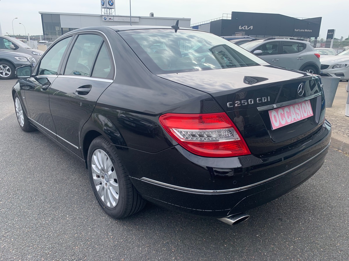 Mercedes-Benz Classe C 204 chevaux | 250 Elegance | 4Matic | GPS | Régulateur de vitesse | Bluetooth