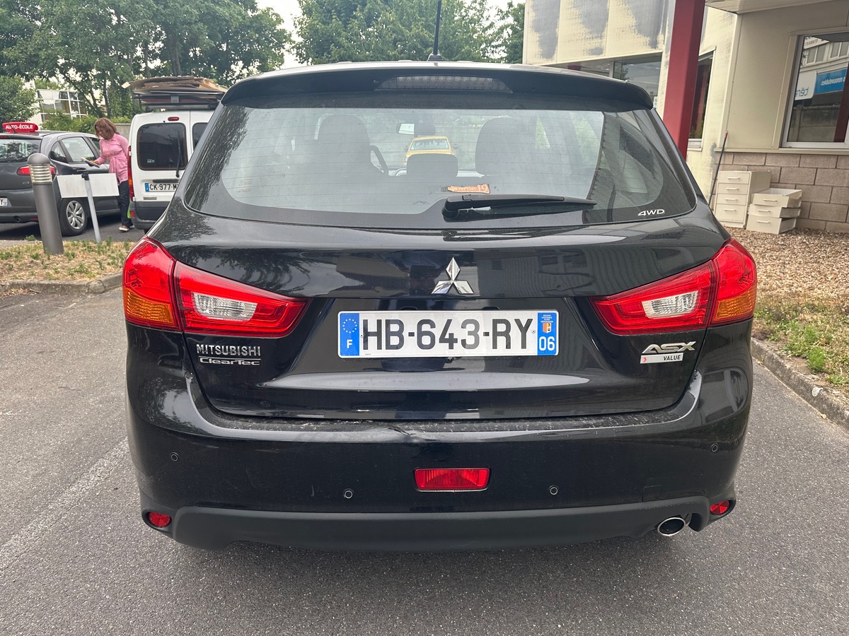 Mitsubishi ASX 1.6 DI-D 115 CV 4/4 invite 1er main 4XCB