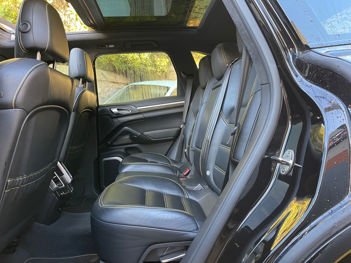 Porsche Cayenne Turbo TECHART 4.8 V8 520 CV AWD  /Carbone Interieur / Toit Ouvrant /
