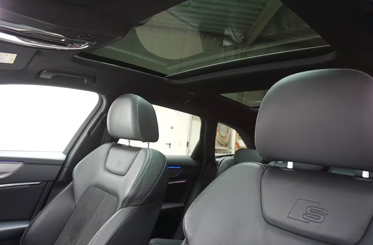 Audi A6 Avant V 40 TDI 204ch S line quattro S tronic 7/Bang&Olufsen/Toit ouvrant/Attelage/Caméra